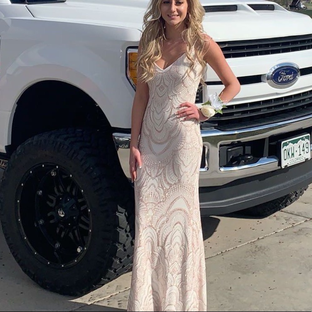Prom Dress - Picture 2 of 6